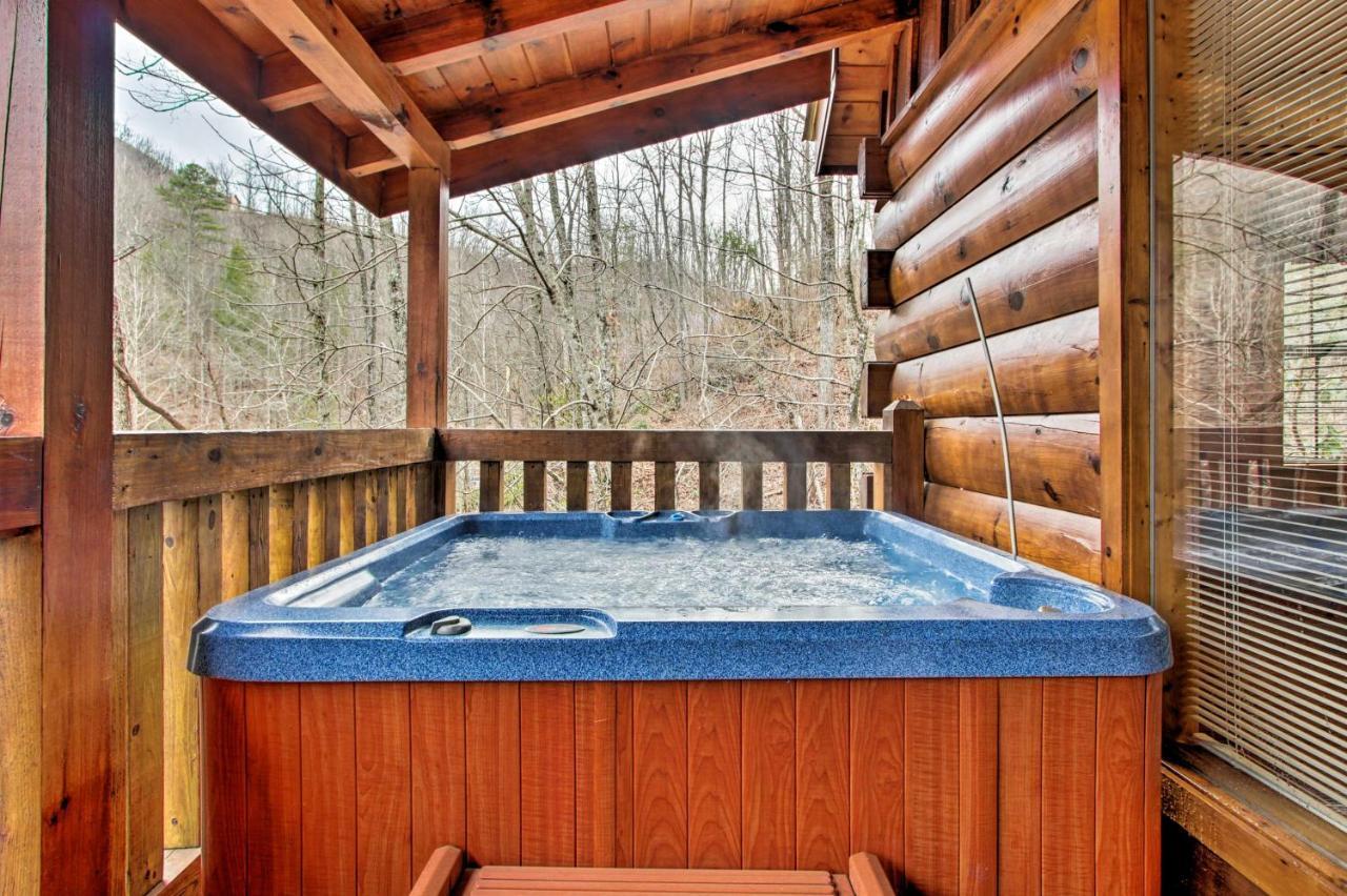 Villa Gatlinburg Mountainside Escape With Deck And Hot Tub! Extérieur photo