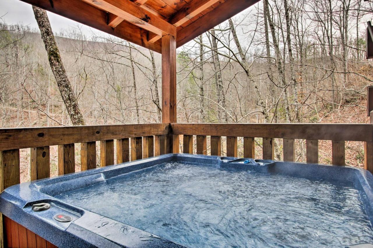 Villa Gatlinburg Mountainside Escape With Deck And Hot Tub! Extérieur photo
